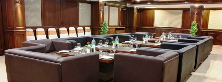 1534/Golden Gate Hotel - Indore 08.jpg